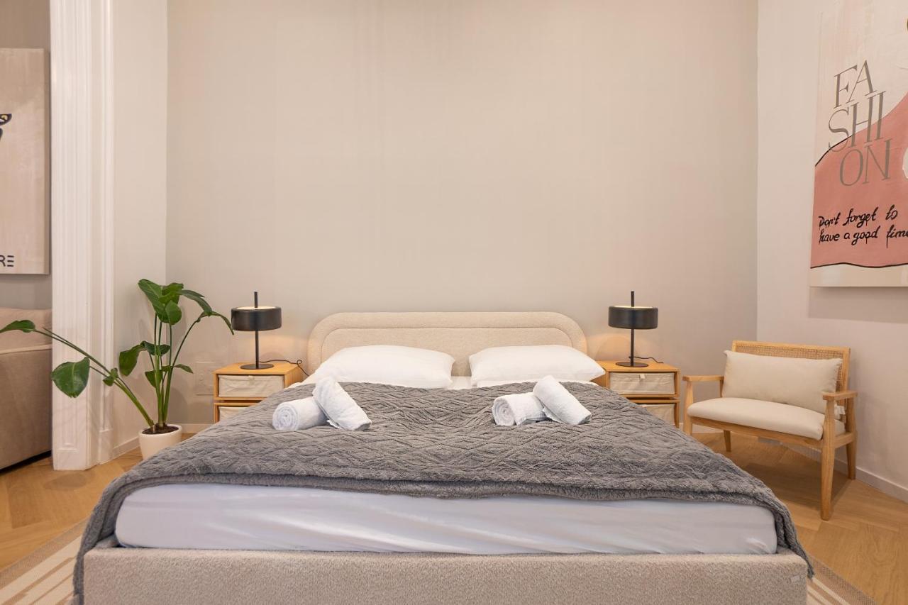 וינה Spacious 110М2 Flat In The City Center מראה חיצוני תמונה