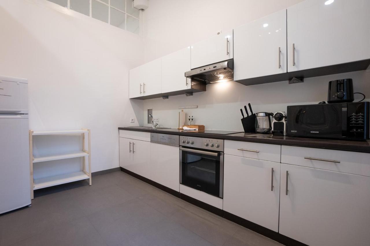 וינה Spacious 110М2 Flat In The City Center מראה חיצוני תמונה
