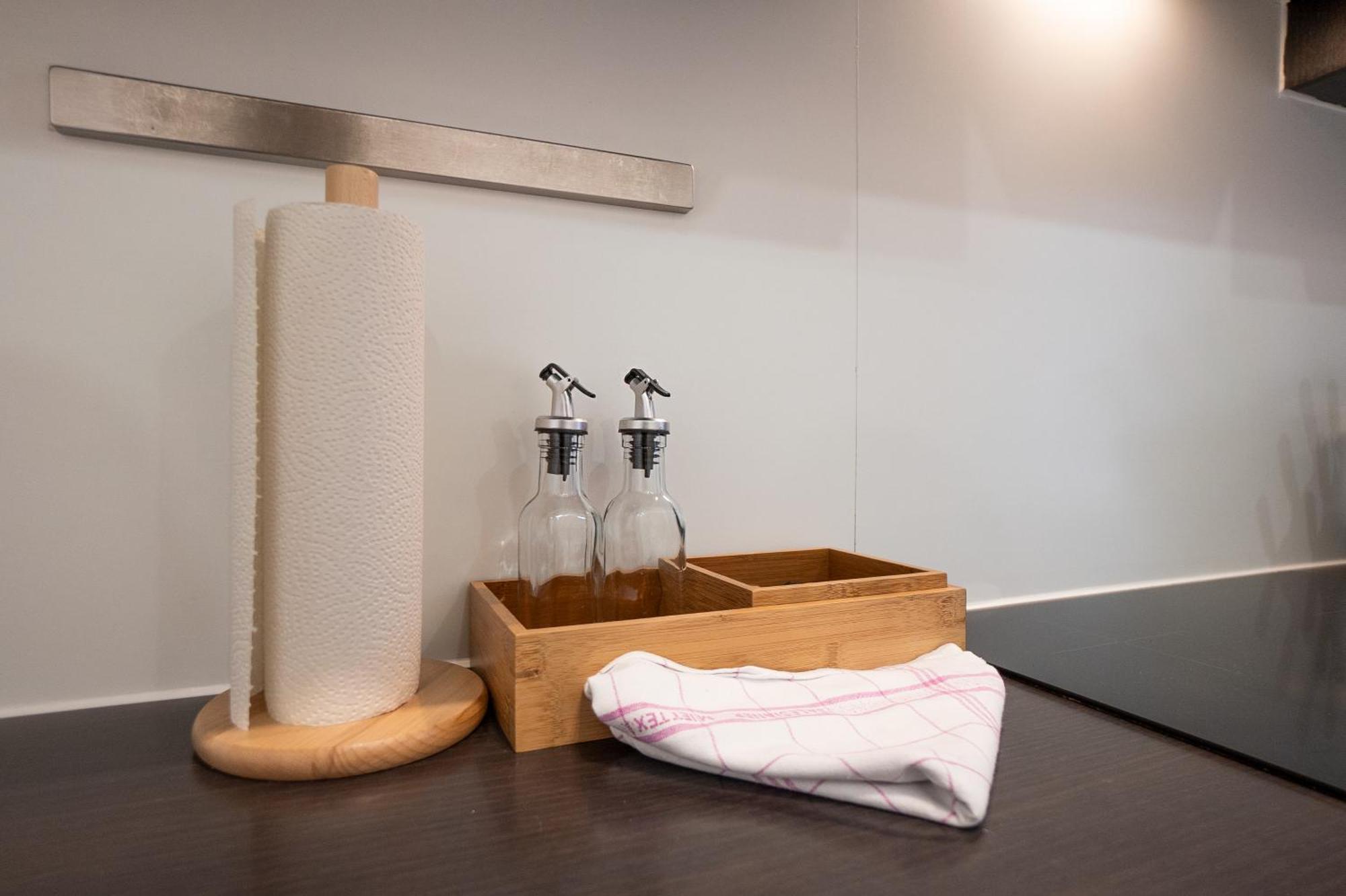 וינה Spacious 110М2 Flat In The City Center מראה חיצוני תמונה